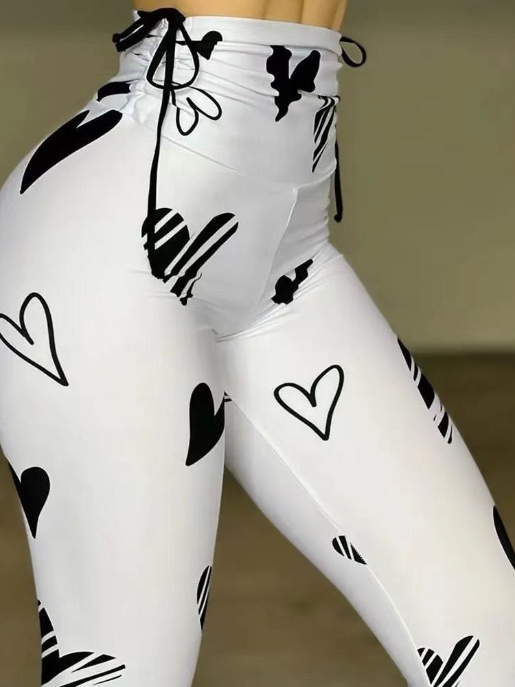 Women Heart Print Soft Leggings