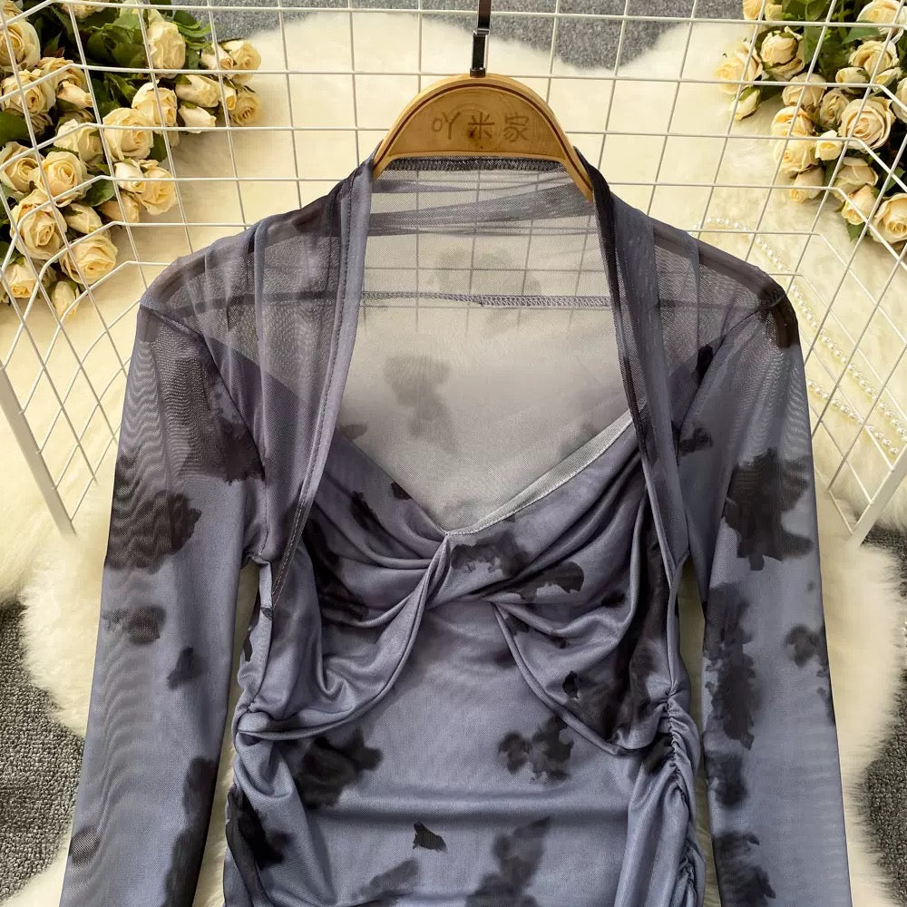 Mesh Sweetheart Neck Tie-dye Top.