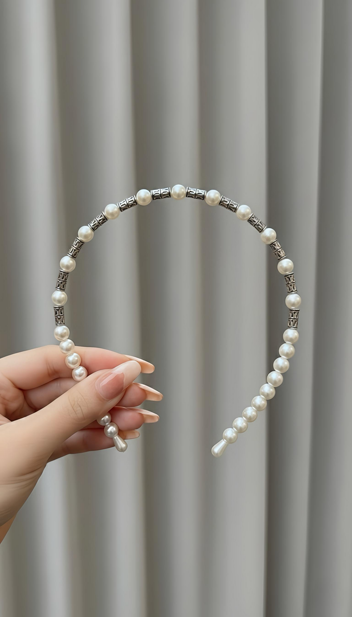 Elegant Metallic Pearl Tiara