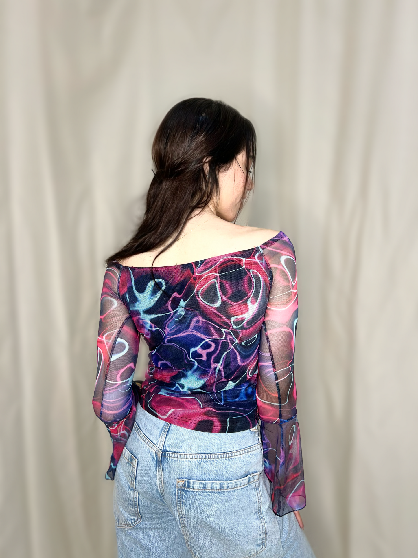 Elegant Mesh Long Sleeves Top.