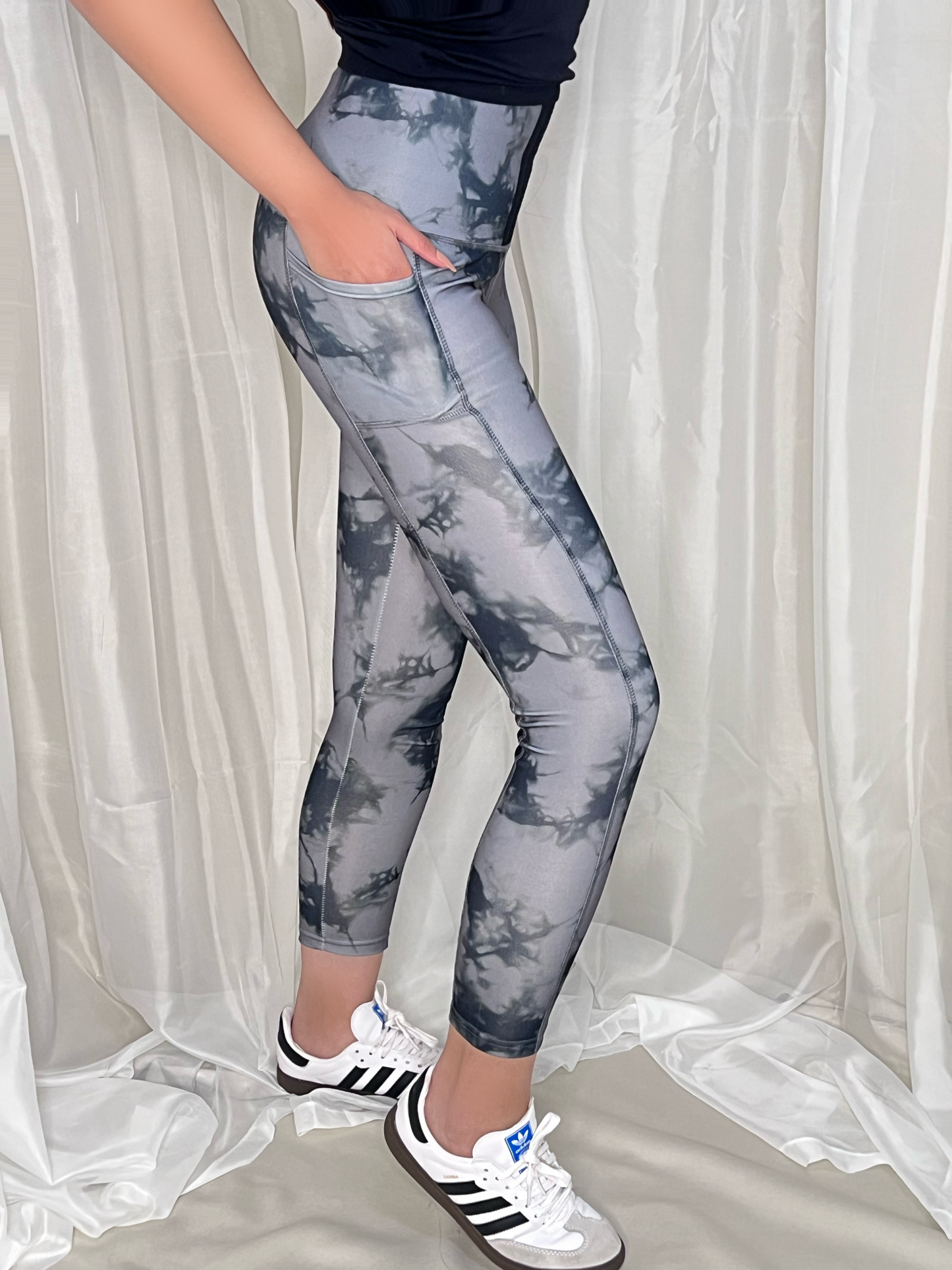 Tie-dye printed waist tight athletic leggings