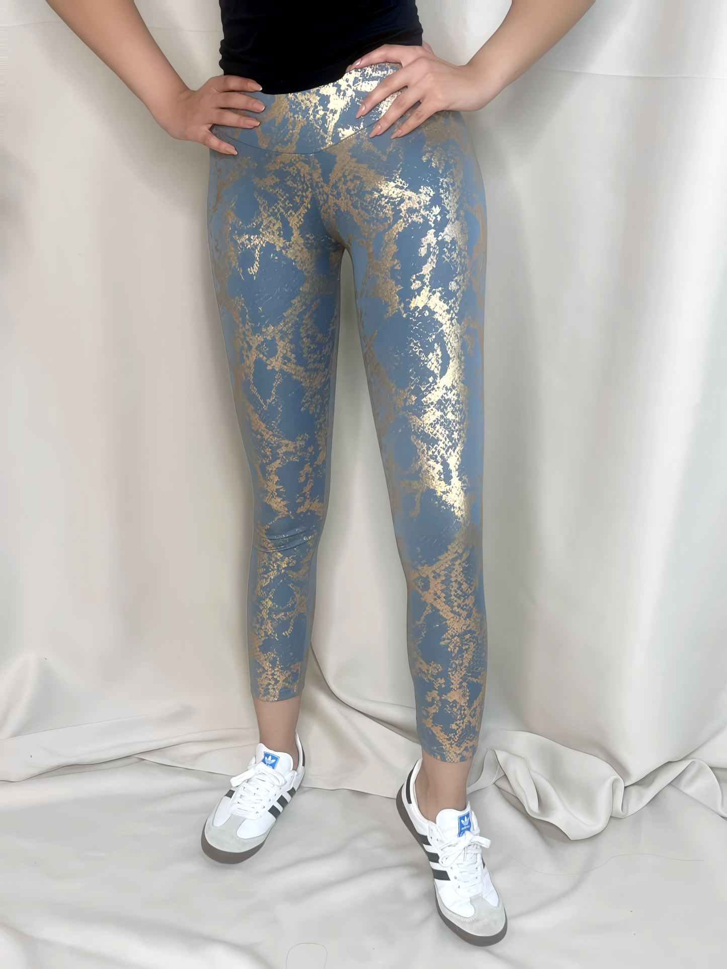 Wrinkled high-elastic snakeskin pattern peach hip pants high-waist hip-lifting quick-drying sports pants tight elastic yoga pants..