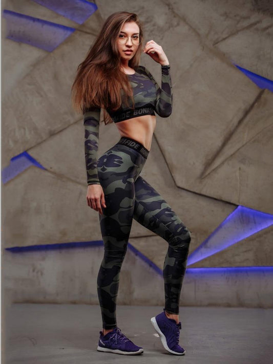 Sexy Camouflage Long Sleeve T-Shirt and Leggings Tracksuit Yoga Wear Wading Sports Fitness Wear.